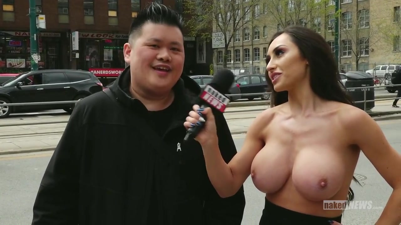 Youtuber tits