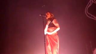 Perhaps the longest Tove Lo Talking Body boob flash: it lasts 65+ seconds (from 2:55 onwards)