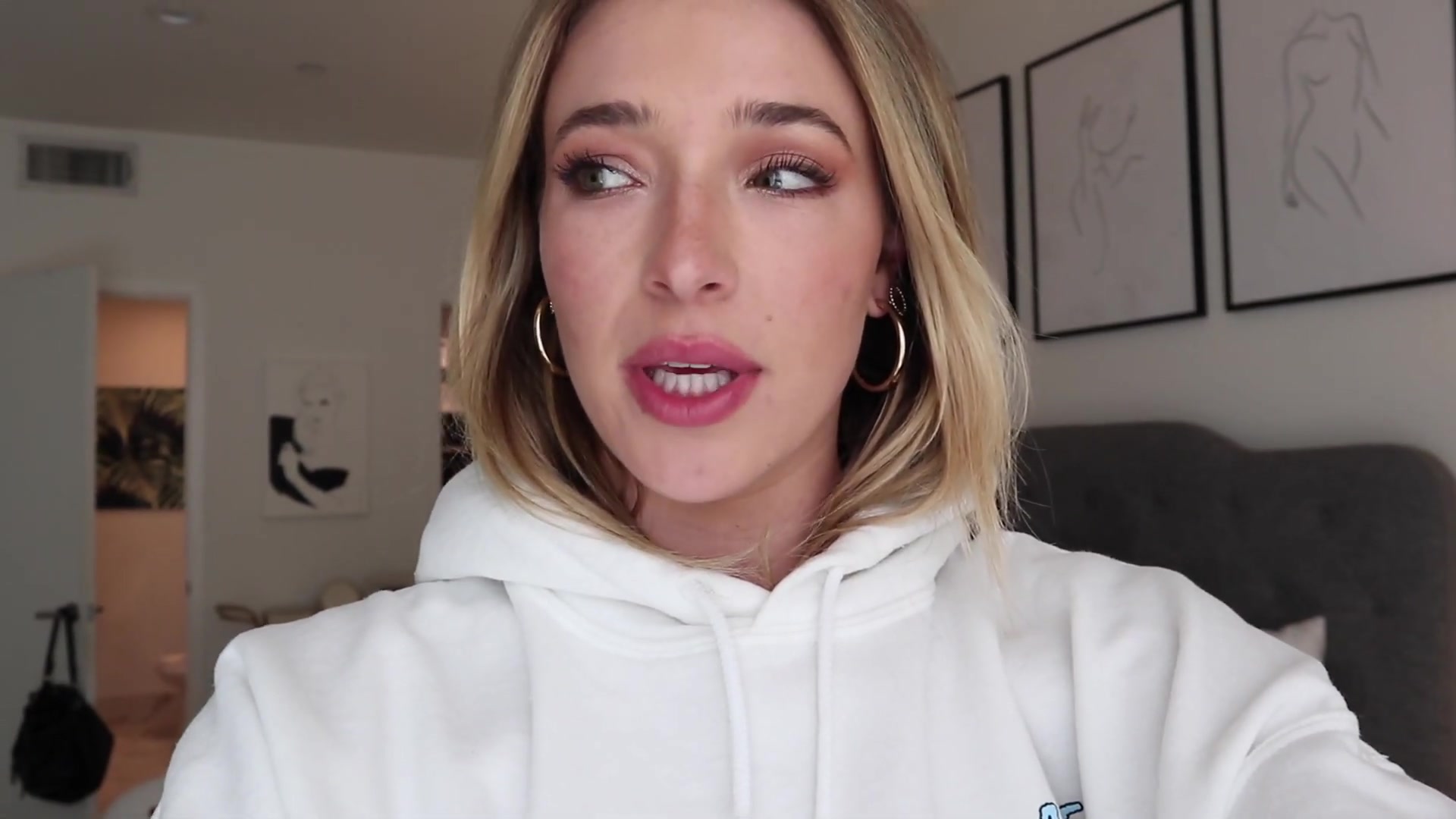 4:38 nip - Payton Sartain | Nude Video on YouTube | nudeleted.com