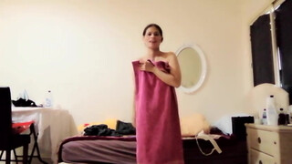 4. Drop the towel dance (No clothes under) - Sexymom vlogger - 8:41