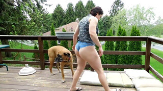 1. Hot Mom Doing Chores – Booty Shorts
