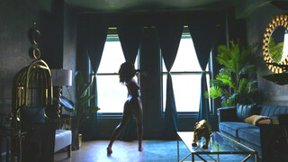 5. She dances naked in “My Light| Save The Bees | Nude Performance DeyannaDenyse”
