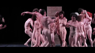 Crazy naked dancing at 1:22 in “Tragédie (teaser) – Ballet du Nord Olivier Dubois, CCN de Roubaix Hauts de France / DANSE”