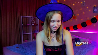 7. Witchy girl flashes her butt and pussy at 4:09 in “Alen Special Halloween [TAG42 18]”