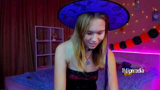 8. Witchy girl flashes her butt and pussy at 4:09 in “Alen Special Halloween [TAG42 18]”