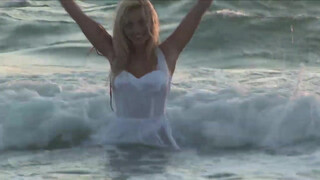4. ttl model american model Christina Model on beach