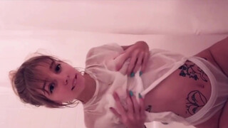 Cute lil wet tshirt video in “STEP MOM BIG BANK TIKTOK CHALLENGE ????????????#Shorts”