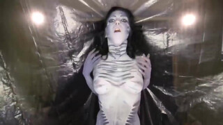 8. Cute Innie from the beginning-Roustan & Asphyxia Body paint Time Lapse