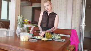 6. Learn how to cut pineapple ;)