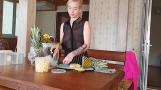 7. Learn how to cut pineapple ;)