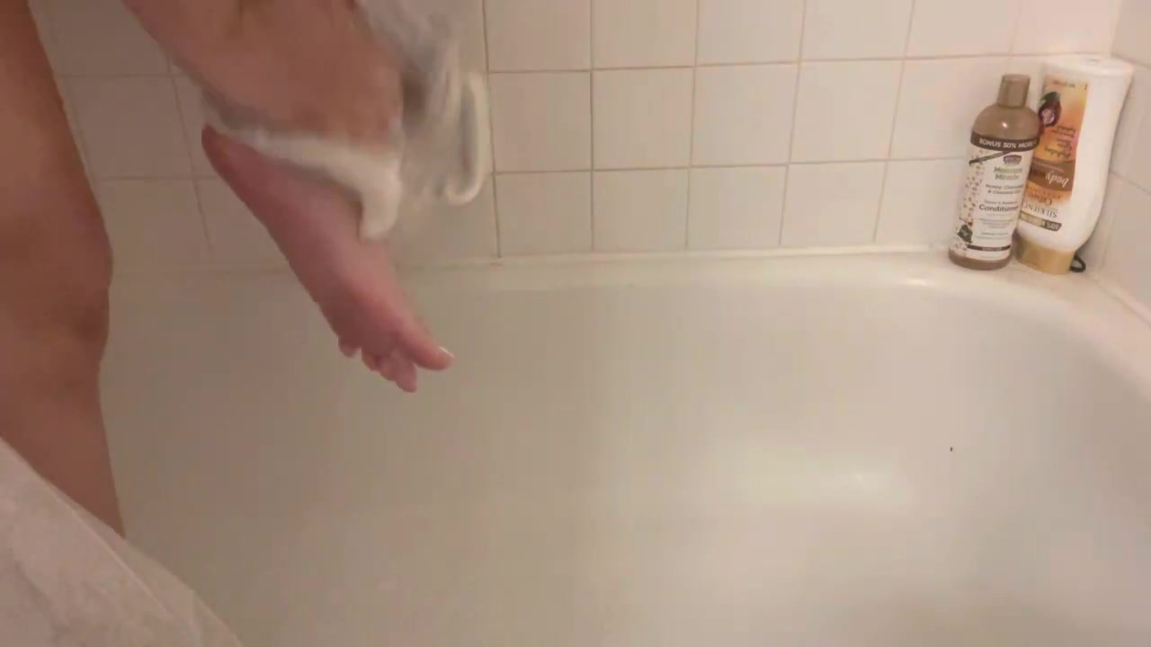 Nip Slip at 7:24 | Nude Video on YouTube | nudeleted.com