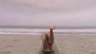 4. VR Bikini Yoga – Venice – Lesson 3- Groundwork ????????