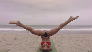 7. VR Bikini Yoga – Venice – Lesson 3- Groundwork ????????