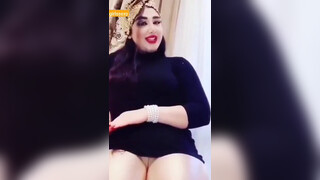 1. “flashing pussy persian girl”