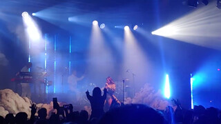 5. Tove lo.Manchester academy 2.11.22(2)