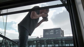 7. Gorgeous girl, dippy frame rate