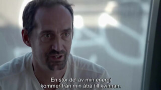 8. Gorgeous girl, dippy frame rate