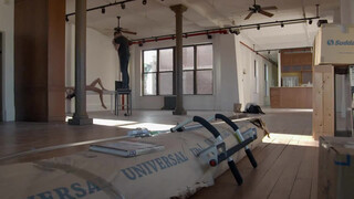 9. Gorgeous girl, dippy frame rate