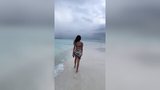 8. Mallu Girl Priya Prakash Varrier Sexy Bikini Video