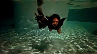 7. Amala Paul South Indian girl swimming in hot Bikini