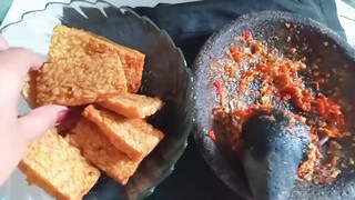1. Membuat Tempe Penyet