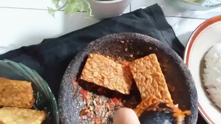 2. Membuat Tempe Penyet