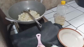 7. Shows pussy at various occasions in mirror