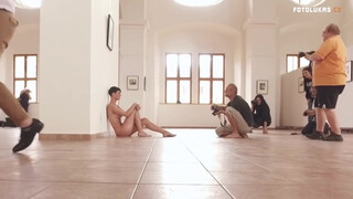 Naked photo shoot with lots of ass (1:20, “fotoworkshop s Robertem Vanem + vernisáž Chomutov”)
