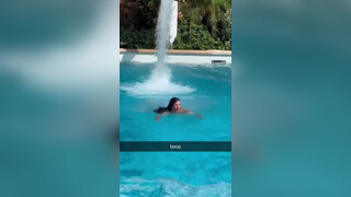 2. Charli D’Amelio Sexy Bikini WaterPark Video Leaked