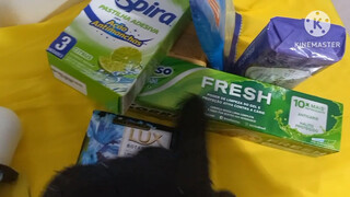 7. Big Pussy lips : Slip at 00:45