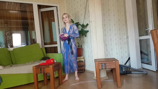 4. 3:19 visible TITS AND PUSSY