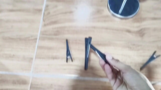 4. hair clips of the same color 3:55
