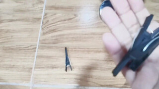 5. hair clips of the same color 3:55