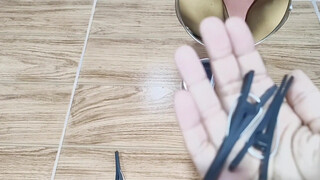 hair clips of the same color 3:55