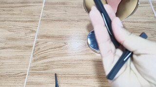 6. hair clips of the same color 3:55