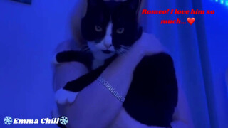 10. New sexy youtuber with jiggly tits