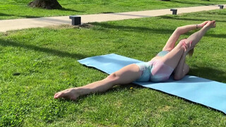 4. Tight little yoga outfit