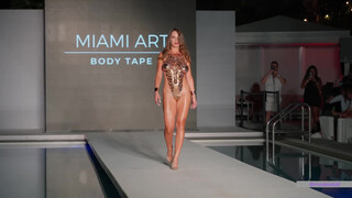 7. Unforgettable Runway Moments