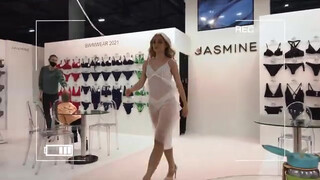 4. Underwear Bikini Lingerie Catwalk