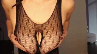 4. HUGE TITS / PIERCED NIPPLED FROM 1:18