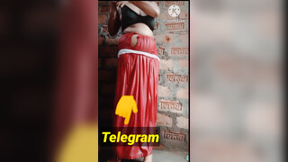 6. desi bath tease.. swift flash at 1:47 .25 slomo needed. *#*#*#KAD