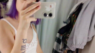 5. 2:50 transparent BRA + at 1:47 does anyone know what’s that circular thing attached to her arm?