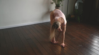 4. Yogadance