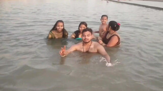desi hot bath in river – no nudity. *#*#*#