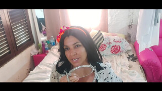 4. @2:30 tits @2:50 pussy play and dildo