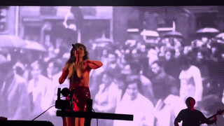 6. Spanish rock singer Eva Amaral performs topless (0:34)