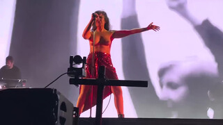 7. Spanish rock singer Eva Amaral performs topless (0:34)