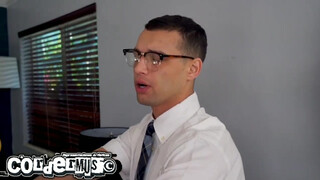 7. Saraya Jade (Paige) ft Ernesto Miranda – La Vida de una Rockstar ⭐????????‍???? {Cortometraje}