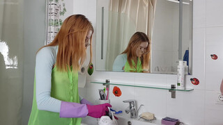 8. How This Woman Makes Shoes Look Brand New!