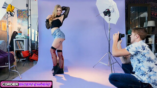 9. KALI ROSES ???? – Photo Session for Instagram ????